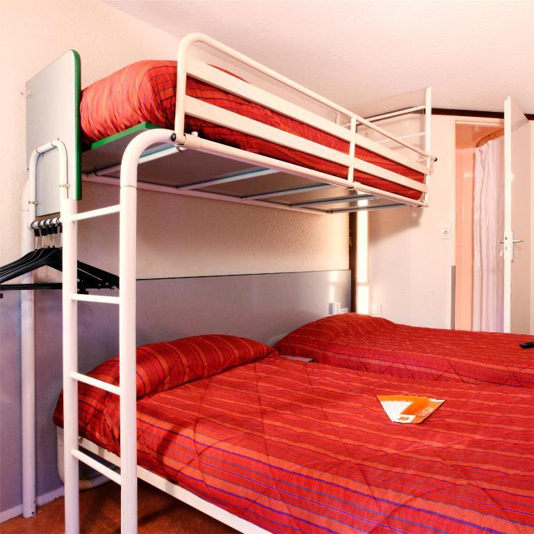 Premiere Classe Lyon Est Aeroport Saint Exupery Номер фото